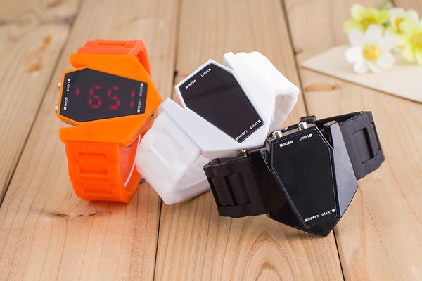 men's sports led digital watches colorful silicone bracelet for school boy wristwatch digital electronic watch special gift, Slivery;brown
men's sports led digital watches colorful silicone bracelet for school boy wristwatch digital electronic watch special gift, Slivery;brown
