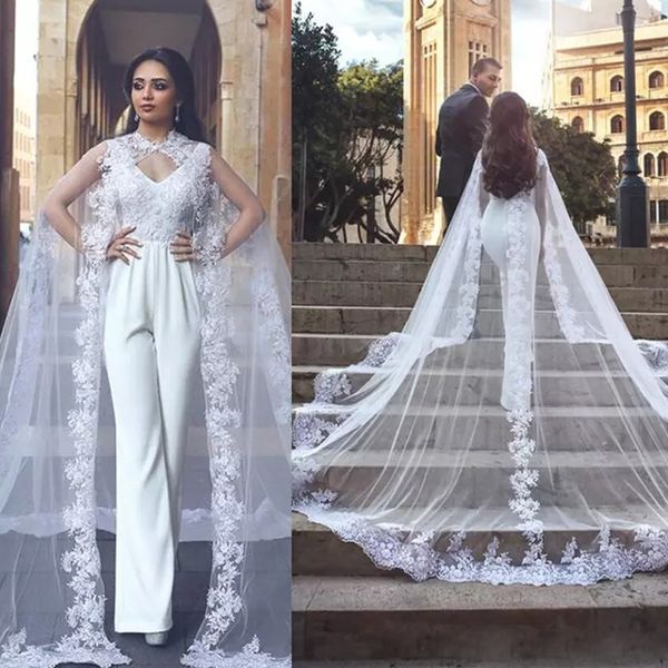 Дизайнер Белый Высокий шейный тюль Свадебные обертки Кружева Appliques Edge Sweep Train Свад 
Дизайнер Белый Высокий шейный тюль Свадебные обертки Кружева Appliques Edge Sweep Train Свад