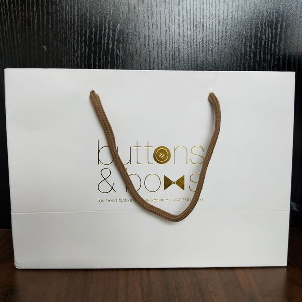 wholesale 1000pcs/lot custom luxury paper shopping bags with rope handle customized advertising printing your logo jewelry bags
wholesale 1000pcs/lot custom luxury paper shopping bags with rope handle customized advertising printing your logo jewelry bags