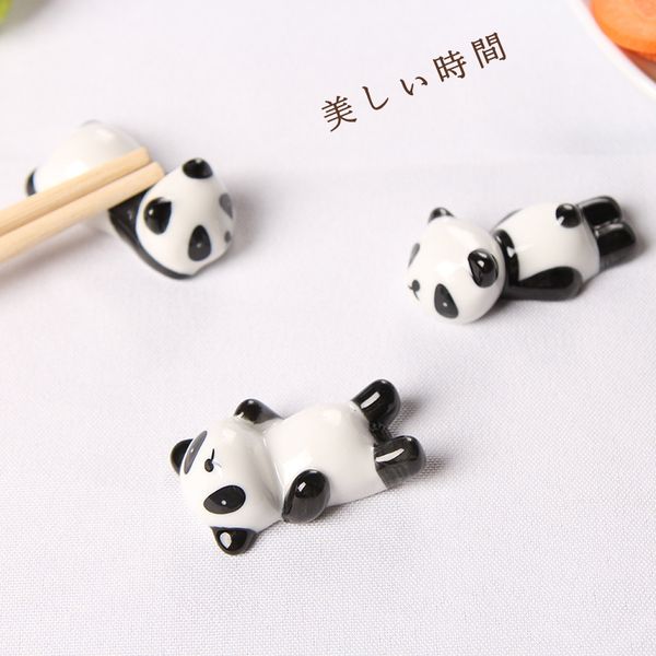 200pcs/lot ceramic chopsticks cartoon holder rack panda chopsticks holder mat care fashion kitchen tableware
200pcs/lot ceramic chopsticks cartoon holder rack panda chopsticks holder mat care fashion kitchen tableware