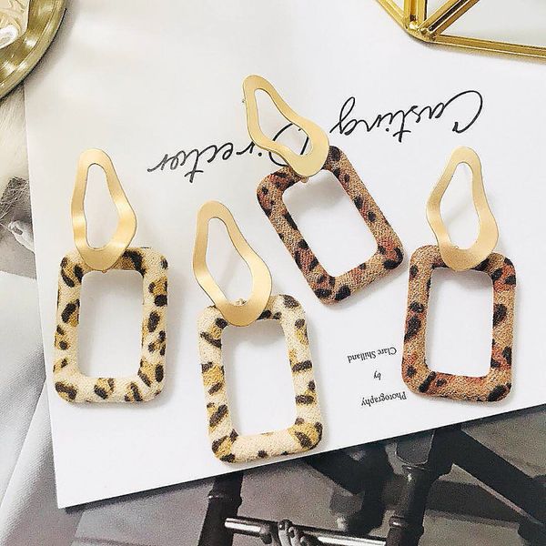 personality korean new arrive leopard print earrings for women fashion brown metal square ear drop earrings vintage brincos n235, Silver
personality korean new arrive leopard print earrings for women fashion brown metal square ear drop earrings vintage brincos n235, Silver