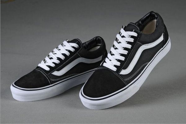 free shpping 2018 Classics Canvas Men Women Casual Shoes Classic Black White Skateboard Shoes
free shpping 2018 Classics Canvas Men Women Casual Shoes Classic Black White Skateboard Shoes