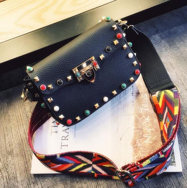 Bolsa de Ombro ck96668
Bolsa de Ombro ck96668