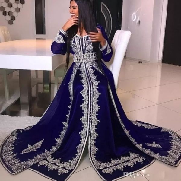 arabic long sleeve prom dresses v-neck beads crystal lace applique evening dresses glamorous dubai satin floor length 2018 prom dress, Black
arabic long sleeve prom dresses v-neck beads crystal lace applique evening dresses glamorous dubai satin floor length 2018 prom dress, Black