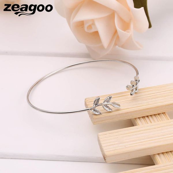 zeagoo fashion new open shaped bracelet for women charm leaves silver/gold bangle casual outdoor party female wristband, Black
zeagoo fashion new open shaped bracelet for women charm leaves silver/gold bangle casual outdoor party female wristband, Black