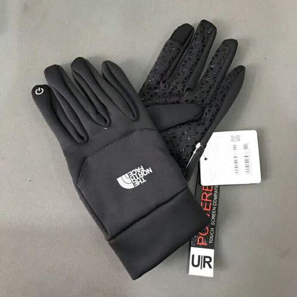 1pair waterproof tn'f gloves touch screen gloves the norh outdoor sport face warm full finger guantes gloves cell phone touch igloves
1pair waterproof tn'f gloves touch screen gloves the norh outdoor sport face warm full finger guantes gloves cell phone touch igloves