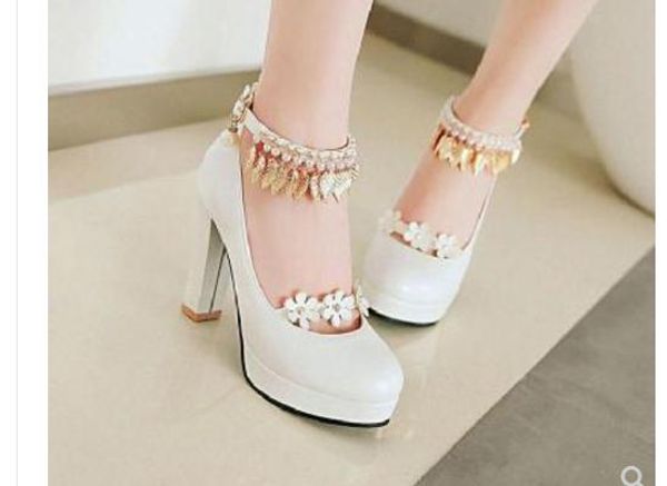send 2018 spring new style korean high heeled shoes female diamond buckle single shoes, Black
send 2018 spring new style korean high heeled shoes female diamond buckle single shoes, Black