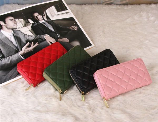 Luxury wallet new brand lether fa hion pur e wallet whole ale pu ca ual wallet elling men women wallet with du t bag
Luxury wallet new brand lether fa hion pur e wallet whole ale pu ca ual wallet elling men women wallet with du t bag