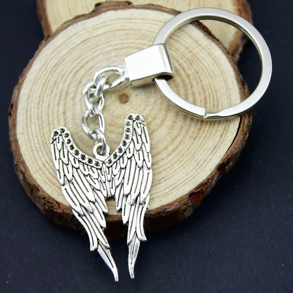 6 pieces key chain women key rings fashion keychains for men double wing 39x24mm, Slivery;golden
6 pieces key chain women key rings fashion keychains for men double wing 39x24mm, Slivery;golden