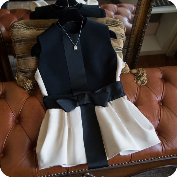 vadim time-limited cotton colete feminino 2018 summer new patchwork bow adjustable waist pleated o-neck zipper female vest, Black;white
vadim time-limited cotton colete feminino 2018 summer new patchwork bow adjustable waist pleated o-neck zipper female vest, Black;white