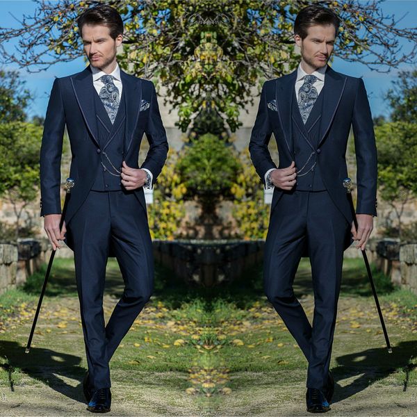 custom design mens suits three pieces formal tuxedos slim fit business groom suit set for weddings party business wear, Black;gray
custom design mens suits three pieces formal tuxedos slim fit business groom suit set for weddings party business wear, Black;gray