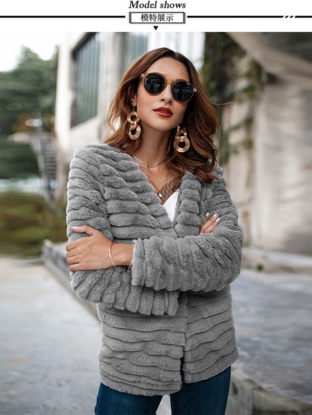 vintage fluffy faux fur coat women short furry fake fur winter outerwear gray coat 2018 autumn casual party female overcoat, Black
vintage fluffy faux fur coat women short furry fake fur winter outerwear gray coat 2018 autumn casual party female overcoat, Black