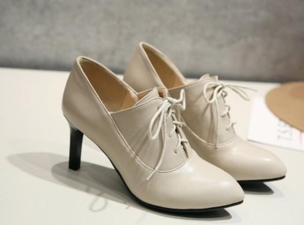 send 2018 new style pointed end fine heel women's single shoes, Black
send 2018 new style pointed end fine heel women's single shoes, Black