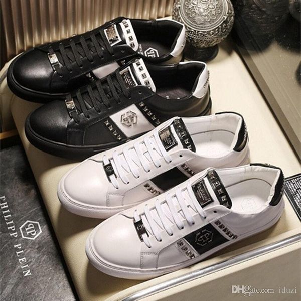 18ss low cut suede spiked toe casual flats red bottom luxury shoes for men and women party designer sneakers famous brand size 38-45, Black
18ss low cut suede spiked toe casual flats red bottom luxury shoes for men and women party designer sneakers famous brand size 38-45, Black