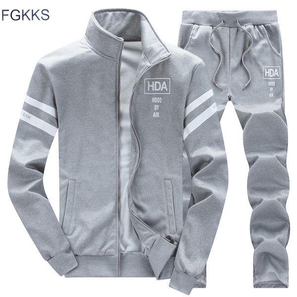 patchwork tracksuits men set thicken fleece hoodies +pants suit spring sweatshirt sportswear set male hoodie sporting suits, Gray
patchwork tracksuits men set thicken fleece hoodies +pants suit spring sweatshirt sportswear set male hoodie sporting suits, Gray