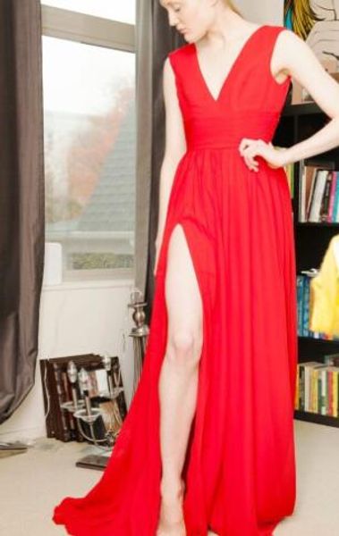 new red evening dresses 2017 deep v-neck sweep train piping side split modern long skirt transparent prom formal gowns, Black;pink
new red evening dresses 2017 deep v-neck sweep train piping side split modern long skirt transparent prom formal gowns, Black;pink