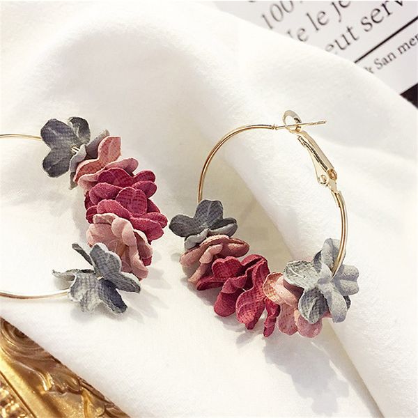 корейский серьги 2018 элегантный ткань цветок bijoux sweety лепесток сплава уха круг большая серьга очарование серьги женщины, Golden
корейский серьги 2018 элегантный ткань цветок bijoux sweety лепесток сплава уха круг большая серьга очарование серьги женщины, Golden