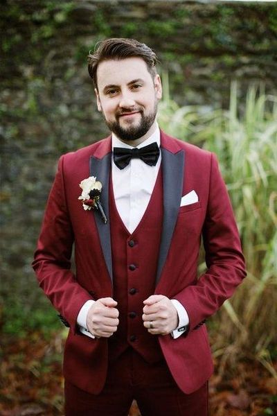 customize design burgundy men wedding tuxedos black peak lapel groom tuxedos men wedding/dinner/darty dress(jacket+pants+tie+vest) 1902, Black;gray
customize design burgundy men wedding tuxedos black peak lapel groom tuxedos men wedding/dinner/darty dress(jacket+pants+tie+vest) 1902, Black;gray
