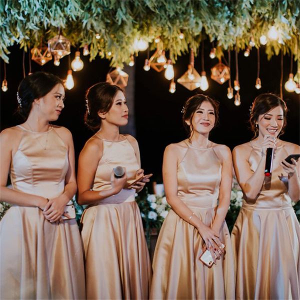 2018 summer short bridesmaid dresses halter neck tea length champagne satin maid of honor dress, White;pink
2018 summer short bridesmaid dresses halter neck tea length champagne satin maid of honor dress, White;pink