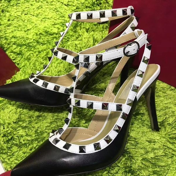 Brand new 2018 women's summer sandals, rivets, high heels, women's fashion sandals, European and American brands with high 9.5CM2 with size
Brand new 2018 women's summer sandals, rivets, high heels, women's fashion sandals, European and American brands with high 9.5CM2 with size