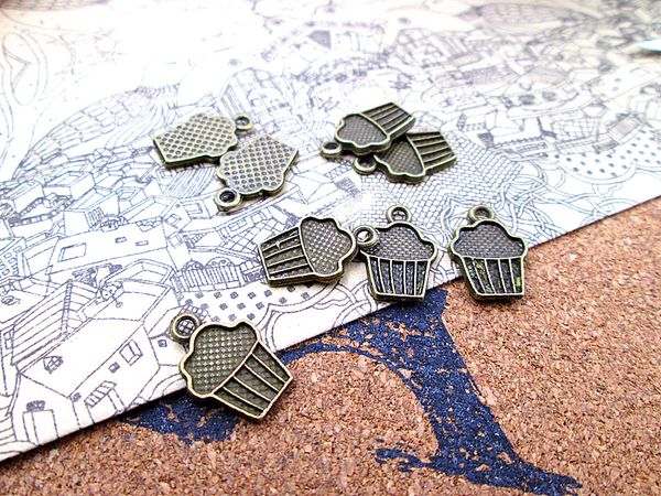120pcs--11*16mm antique bronze icecream charms one side icecream charms pendants, Bronze;silver
120pcs--11*16mm antique bronze icecream charms one side icecream charms pendants, Bronze;silver