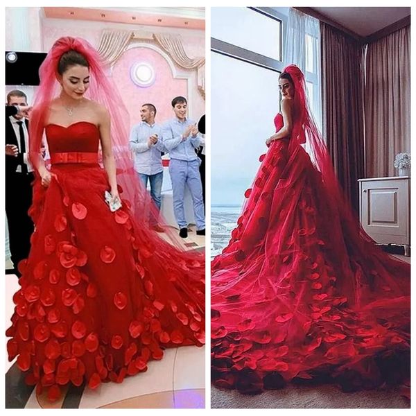 2019 sweetheart a-line red wedding dresses with appliques surplice bridal gowns lace up back customized formal wedding wear plus size, White
2019 sweetheart a-line red wedding dresses with appliques surplice bridal gowns lace up back customized formal wedding wear plus size, White