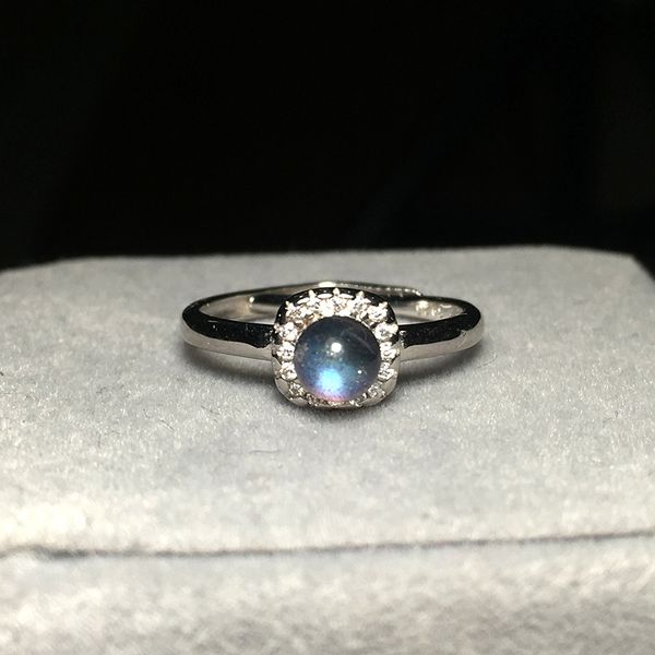 100% 925 sterling sliver flower finger rings for women jewelry natural shiny moonstone stone beads ring bijoux, Golden;silver
100% 925 sterling sliver flower finger rings for women jewelry natural shiny moonstone stone beads ring bijoux, Golden;silver