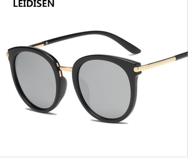 korean version of the trend net red face, retro spectacles, polarized sunglasses, sunglasses, men and women, White;black
korean version of the trend net red face, retro spectacles, polarized sunglasses, sunglasses, men and women, White;black