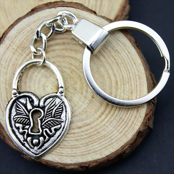 6 pieces key chain women key rings couple keychain for keys heart lock 34x22mm, Slivery;golden
6 pieces key chain women key rings couple keychain for keys heart lock 34x22mm, Slivery;golden