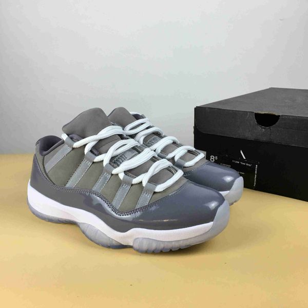 2018 new 11 11s low cool grey xi mens basketball shoes 528895-003 with real carbon fiber sneakers sports trainer with box
2018 new 11 11s low cool grey xi mens basketball shoes 528895-003 with real carbon fiber sneakers sports trainer with box