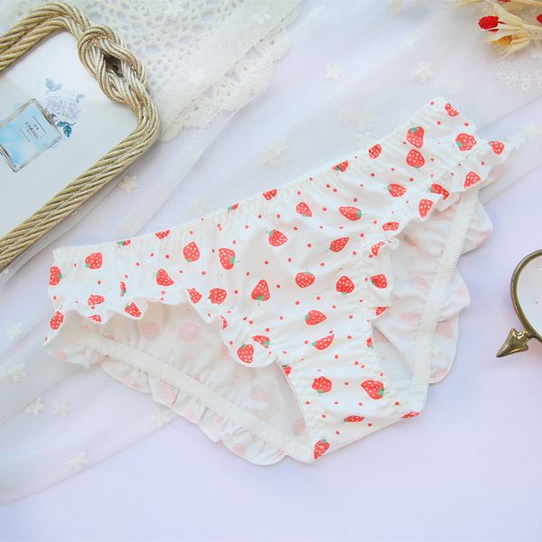 japanese soft girl sweet strawberry printed milk silk low waist pants lotus leaf ladies' triangle pants majtki damskie, Black;pink
japanese soft girl sweet strawberry printed milk silk low waist pants lotus leaf ladies' triangle pants majtki damskie, Black;pink