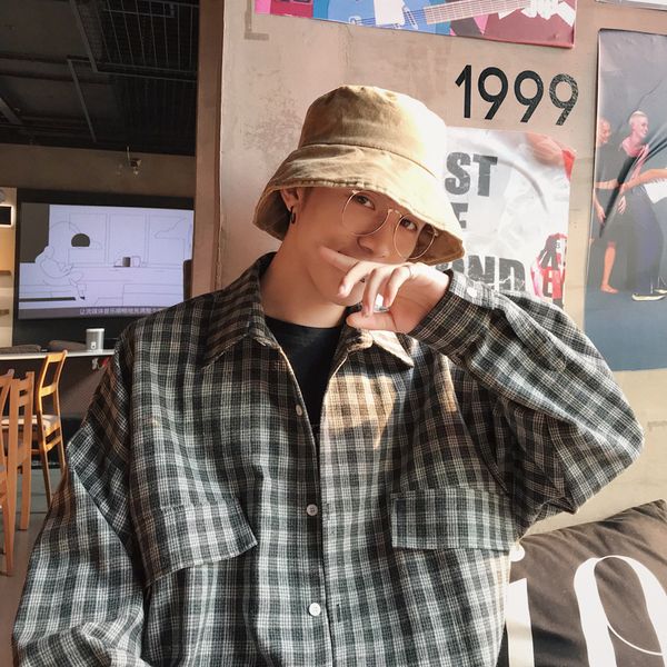 autumn and winter new men's fashion youth temperament wild simple casual plaid shirt loose long-sleeved cotton polyester, White;black
autumn and winter new men's fashion youth temperament wild simple casual plaid shirt loose long-sleeved cotton polyester, White;black