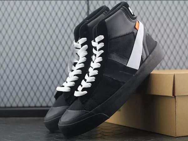 New Designer Sneakers 10X Studio Shoes 10X Mens Women MID Running Shoes Casual Shoes With Zip Tie Red Tag Size US7-12
New Designer Sneakers 10X Studio Shoes 10X Mens Women MID Running Shoes Casual Shoes With Zip Tie Red Tag Size US7-12