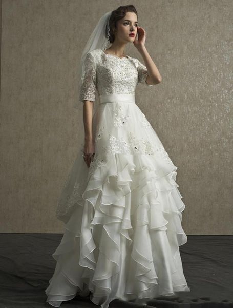 vintage half sleeves wedding dresses 2020 scoop neck appliqued beaded tiered organza floor length muslim beach wedding gowns lace up hy182, White
vintage half sleeves wedding dresses 2020 scoop neck appliqued beaded tiered organza floor length muslim beach wedding gowns lace up hy182, White