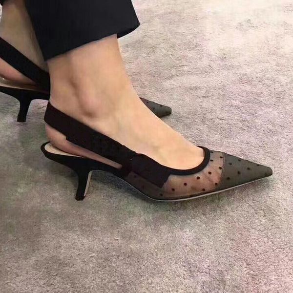 Luxury rhine tone heel brand pointed toe de igner lingback pump women lace andal high heel ladie hoe elegant black banquet hoe
Luxury rhine tone heel brand pointed toe de igner lingback pump women lace andal high heel ladie hoe elegant black banquet hoe