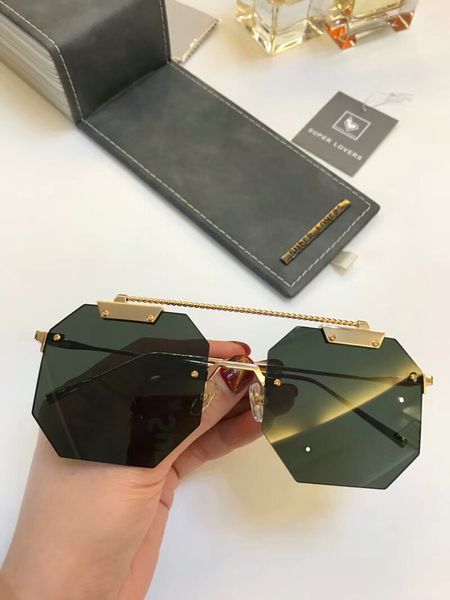 последние продажи популярных моды 066 женщин, солнцезащитные очки, мужские солнцезащитные очки, мужчины очки gafas де золя верхнего качества, White;black
последние продажи популярных моды 066 женщин, солнцезащитные очки, мужские солнцезащитные очки, мужчины очки gafas де золя верхнего качества, White;black