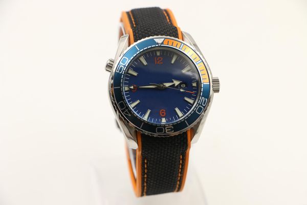 mens sport diver watch watches automatic movement wristwatch agent 007 favorites wristwatches rotatable bezel date display fu178, Slivery;brown
mens sport diver watch watches automatic movement wristwatch agent 007 favorites wristwatches rotatable bezel date display fu178, Slivery;brown