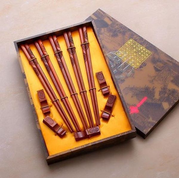 wholesale-favorite 5 pairs bamboo carve flower pattern cutlery chopsticks printing riverside scene at qingming festival holder box
wholesale-favorite 5 pairs bamboo carve flower pattern cutlery chopsticks printing riverside scene at qingming festival holder box