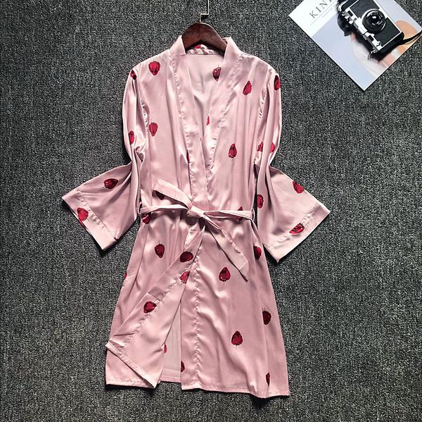 new pattern lovely strawberry pajamas woman rayon 1 pcs robe with belt korean fashion sleepwear, Black;red
new pattern lovely strawberry pajamas woman rayon 1 pcs robe with belt korean fashion sleepwear, Black;red