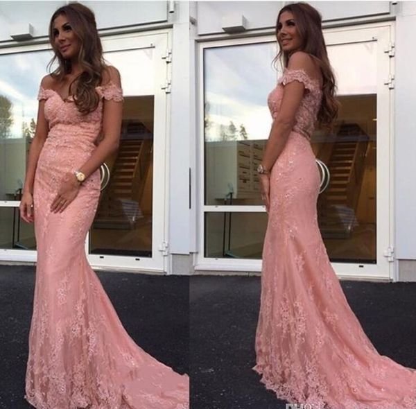 гламурный розовый кружева пром платья с плеча русалка 2017 вечерние pageant платья партии платья для свадьбы на заказ, Black
гламурный розовый кружева пром платья с плеча русалка 2017 вечерние pageant платья партии платья для свадьбы на заказ, Black