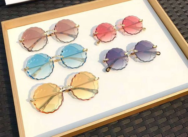 petite 142 brown eyewear sonnenbrille gold sunglasses round gradient sunglasses women 142s flower new with box fggaw, White;black
petite 142 brown eyewear sonnenbrille gold sunglasses round gradient sunglasses women 142s flower new with box fggaw, White;black
