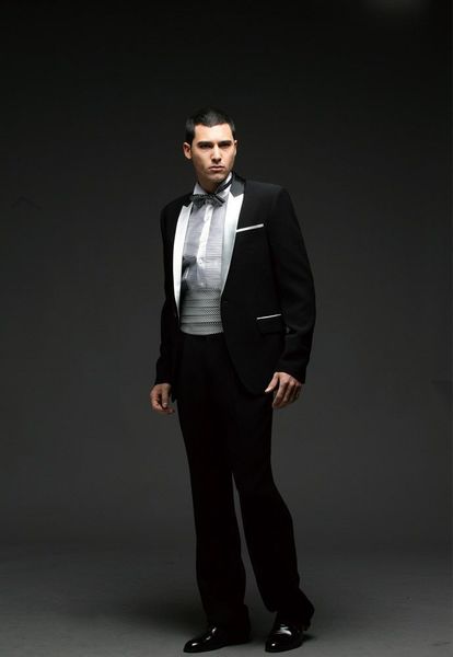 wholesale and retail one butto blackshawl lapel wedding groom tuxedos men suits wedding prom dinner man blazer(jacket+tie+girdle+pants, Black;gray
wholesale and retail one butto blackshawl lapel wedding groom tuxedos men suits wedding prom dinner man blazer(jacket+tie+girdle+pants, Black;gray