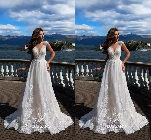 custom lace beach wedding dresses with appliques sweep train bohemian country a line wedding bridal gowns, White
custom lace beach wedding dresses with appliques sweep train bohemian country a line wedding bridal gowns, White