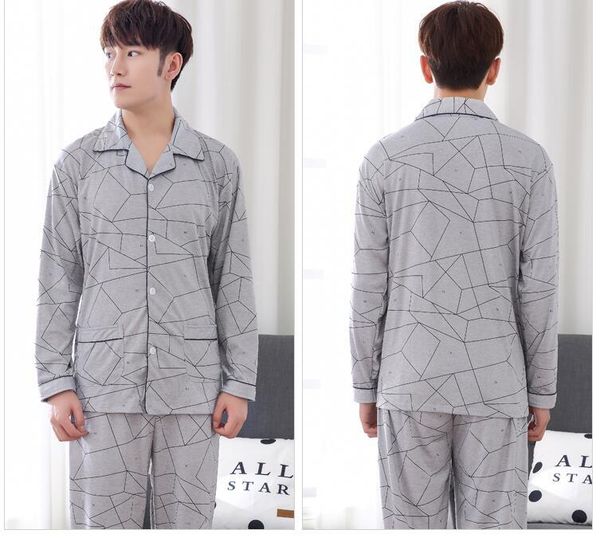 Fashion Men Sleeping Cloths Turn-down Collar Grey Geometric Print Coat Free Shipping For Men Men's Sleepwear
Fashion Men Sleeping Cloths Turn-down Collar Grey Geometric Print Coat Free Shipping For Men Men's Sleepwear