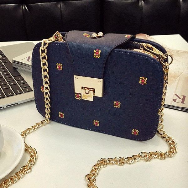 wholesale- new lock women bag pu leather women messenger bags casual crossbody bag chain flap shoulder bags phone package
wholesale- new lock women bag pu leather women messenger bags casual crossbody bag chain flap shoulder bags phone package