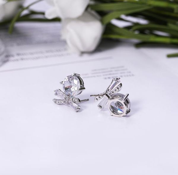 s925 silver needle korean fashion with diamond earrings, female fashion, diamond stud earrings elegant quality earrings, Slivery;golden
s925 silver needle korean fashion with diamond earrings, female fashion, diamond stud earrings elegant quality earrings, Slivery;golden