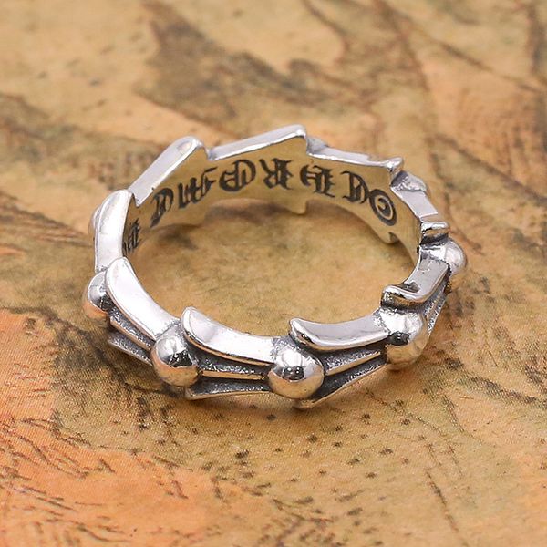 2018 new 925 sterling silver jewelry luxury brand vintage American & European style hand-made designer womens band ring classic simple gift
2018 new 925 sterling silver jewelry luxury brand vintage American & European style hand-made designer womens band ring classic simple gift
