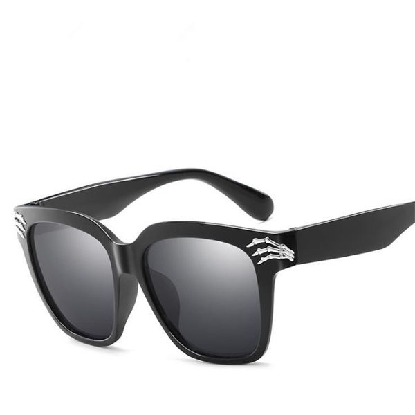fashion personality sunglasses skull claw decorative sun glasses anti-uv spectacles adumbral eyeglasses for travel shopping glasses, White;black
fashion personality sunglasses skull claw decorative sun glasses anti-uv spectacles adumbral eyeglasses for travel shopping glasses, White;black