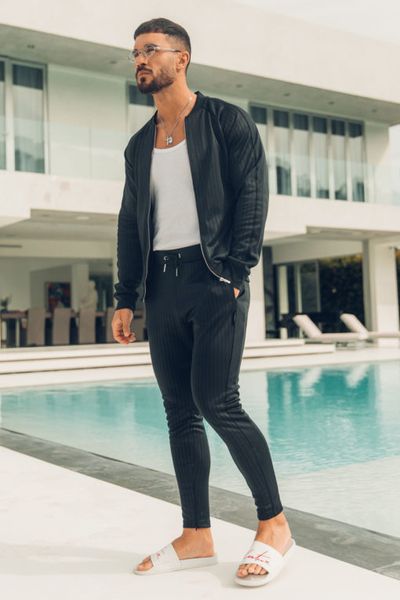 sport suit men set running gym sportswear tracksuits fitness body building mens jacket+pants sport outwear clothing suit male, Black;blue
sport suit men set running gym sportswear tracksuits fitness body building mens jacket+pants sport outwear clothing suit male, Black;blue