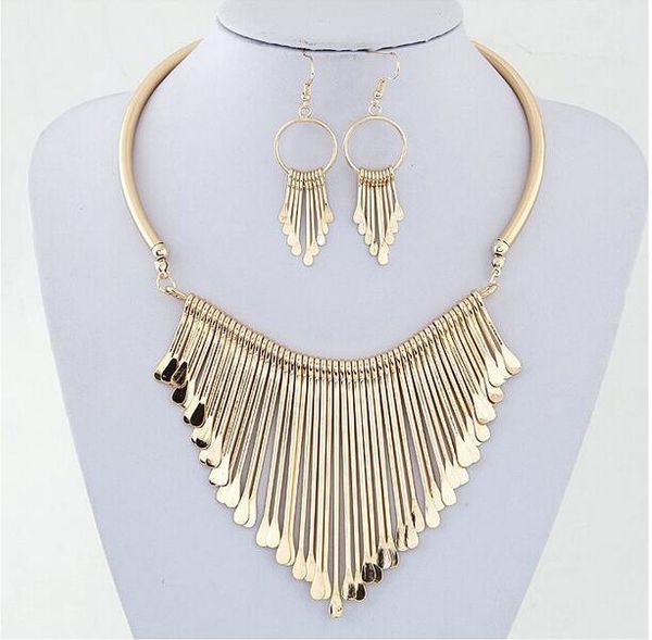 wholesale luxury gold sliver bridal jewerly wedding accessories alloy women necklace with earrings in stock, White
wholesale luxury gold sliver bridal jewerly wedding accessories alloy women necklace with earrings in stock, White